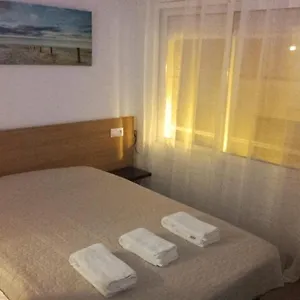 https://habitacion-economica-con-bano-privado-en-pleno-centro.topcostabravahotels.com